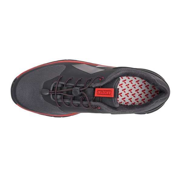 No. 22 Sport Runner in Black Red
